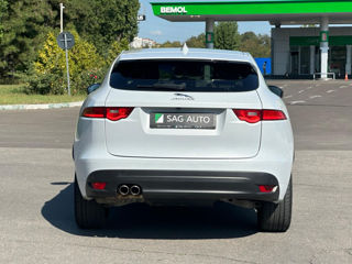 Jaguar F-PACE foto 6