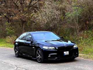 BMW 5 Series foto 2