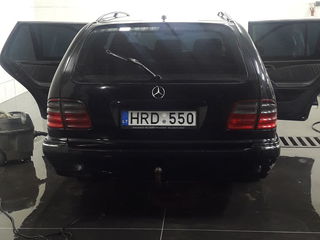 Mercedes E Class foto 4