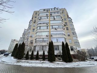 Apartament cu 4 camere, 164 m², Râșcani, Chișinău foto 1
