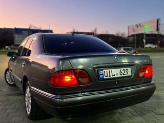 Mercedes E-Class foto 5