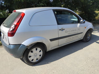 Ford Fiesta  1.4 Diesel foto 2