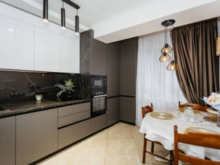 Apartament cu 2 camere, 71 m², Buiucani, Chișinău foto 3