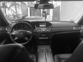 Mercedes E-Class foto 8