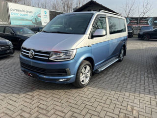 Volkswagen Caravelle foto 1