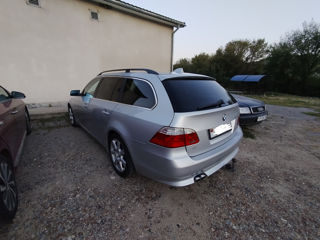 BMW 5 Series foto 8