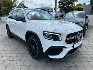 Mercedes GLB foto 1