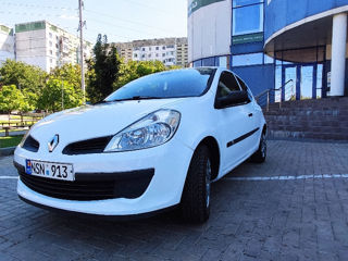 Renault Clio foto 2