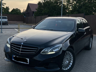 Mercedes E-Class foto 2