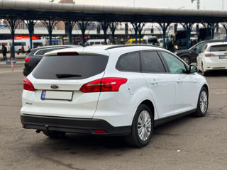 Ford Focus foto 6