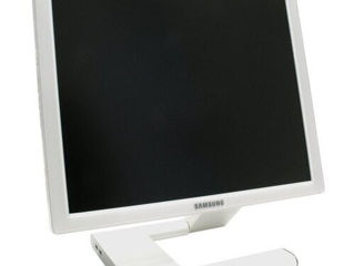 Профессиональный монитор   Samsung19 971p
