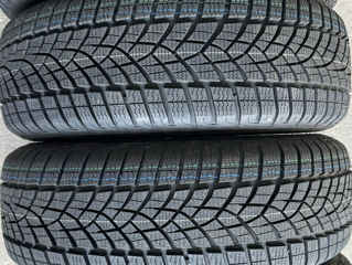 205/60 R16 Goodyear UltraGrip Performance foto 2