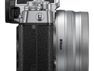 Nikon Z fc Kit DX 16-50mm f/3.5-6.3 VR Silver foto 3