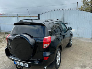 Toyota Rav 4 foto 5