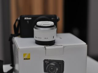Nikon 1 S1 + obiectiv 18.5 f/1:1.8 foto 4