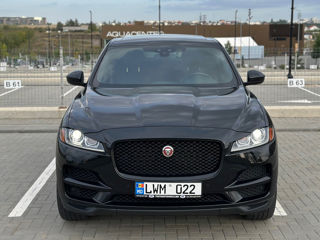 Jaguar F-PACE foto 2