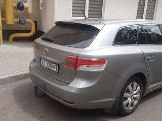 Toyota Avensis foto 5