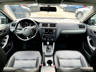 Volkswagen Jetta foto 6