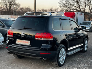 Volkswagen Touareg foto 5