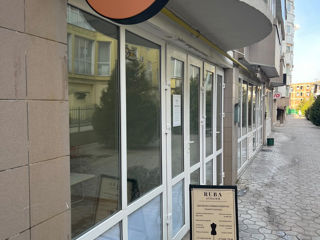 Uniforme, accesorii textile pentru HoReCa și industria frumuseții
