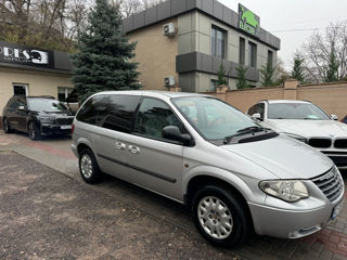 Chrysler Voyager foto 4