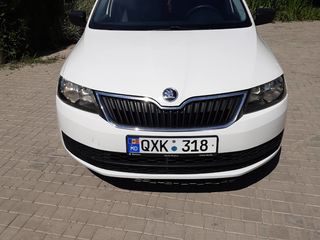 Skoda Rapid foto 1