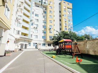 Apartament cu 2 camere, 65 m², Buiucani, Chișinău foto 10