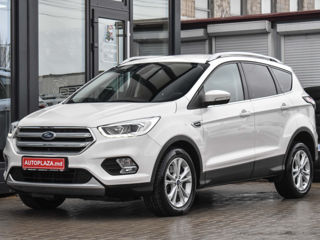 Ford Kuga foto 1