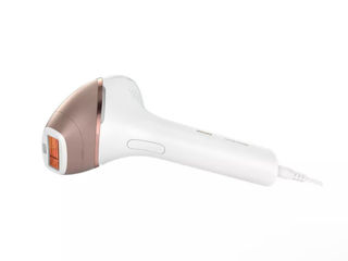 Фотоэпилятор Philips Lumea IPL Hair removal Prestige BRI945 foto 2