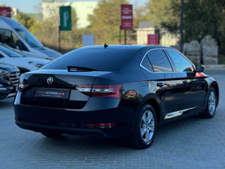 Skoda Superb foto 5