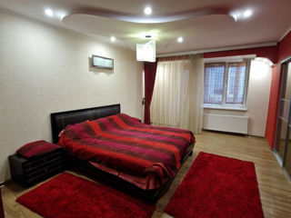 Apartament cu 3 camere, 130 m², Buiucani, Chișinău foto 9