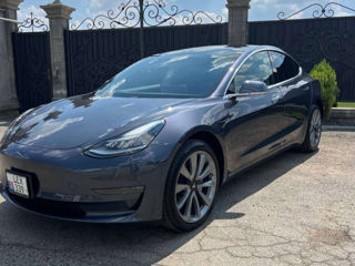 Tesla Model 3 foto 9