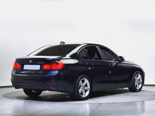 BMW 3 Series foto 2