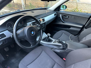 BMW 3 Series foto 6