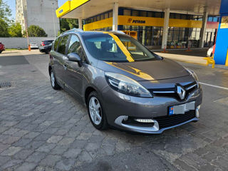 Renault Grand Scenic foto 2