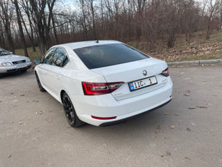 Skoda Superb foto 9