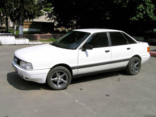 Audi 80