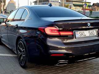 BMW 5 Series foto 9