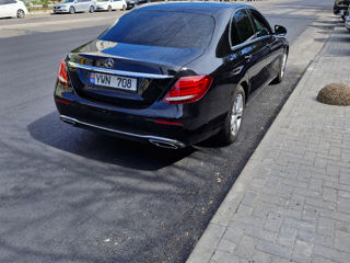 Mercedes E-Class foto 3