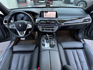 BMW 7 Series foto 9