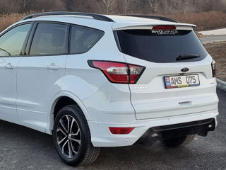 Ford Kuga foto 3