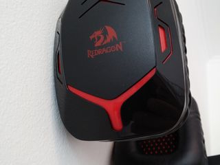 se vinde casti ReDragon Excidium (Black/Red) foto 1