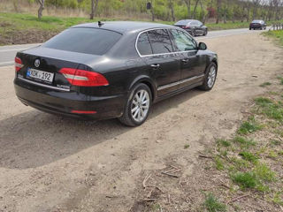 Skoda Superb foto 2