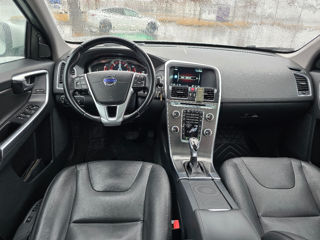 Volvo XC60 foto 8