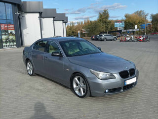 BMW 5 Series foto 8