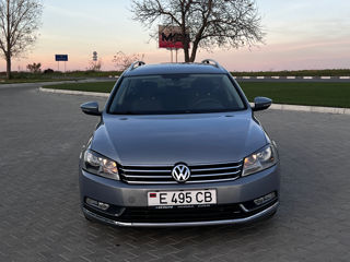 Volkswagen Passat foto 2