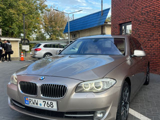 BMW 5 Series foto 3