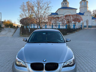 BMW 5 Series foto 6