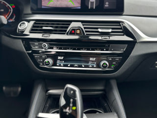 BMW 5 Series foto 5