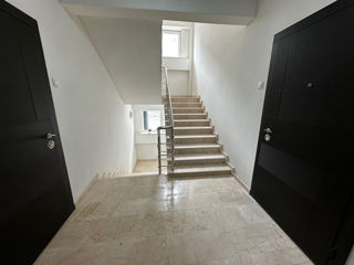 Apartament cu 2 camere, 71 m², Centru, Ialoveni foto 2